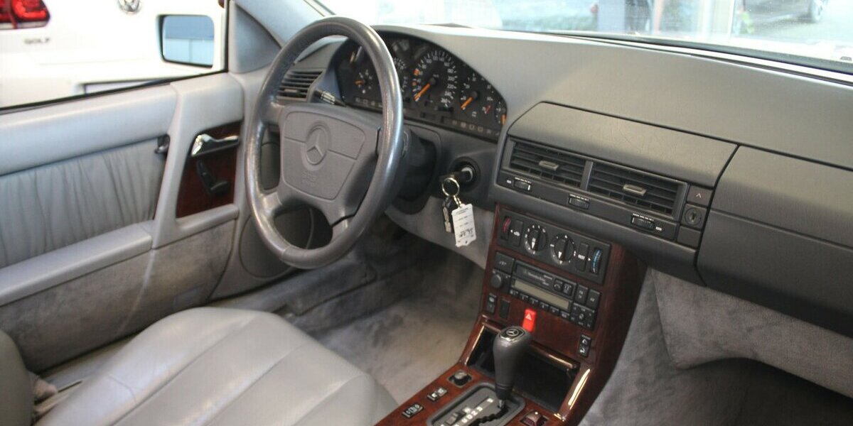 Mercedes-Benz SL 280 AHK Abnehm.Original Deutsches Fahrzeug 39.096 km 26.980 &euro; Euskirchen 53881