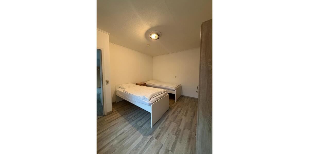 Etagenwohnung Hürth - 2 Zimmer, 65 m&sup2;, 2.350&euro; | Angebot:26615072