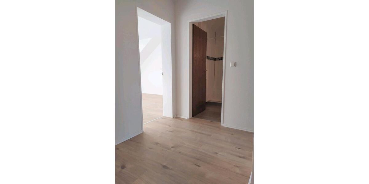 Dachgeschoßwohnung Stolberg (Rheinland) - 3 Zimmer, 65 m&sup2;, 159.000&euro; | Angebot:26414894
