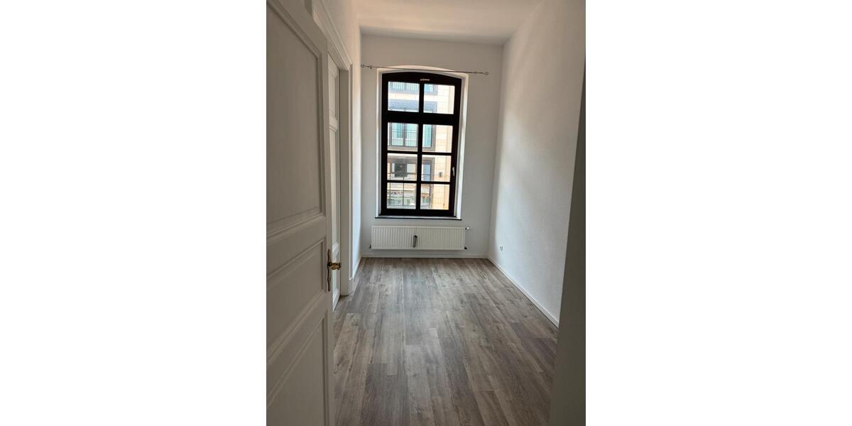 Etagenwohnung Euskirchen - 2 Zimmer, 120 m&sup2;, 1.200&euro; | Angebot:26585315