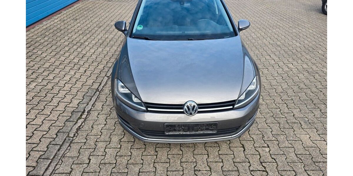 VW Golf 178.000 km 7.900 &euro; Aachen 52068