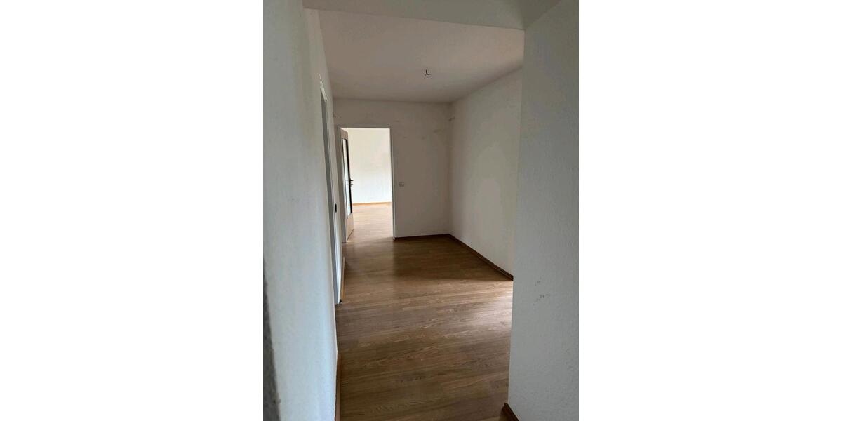 Etagenwohnung Aachen Aachen-Mitte - 3.5 Zimmer, 105 m&sup2;, 750&euro; | Angebot:25287110