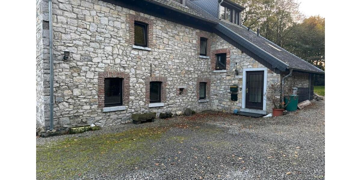 Etagenwohnung Aachen Aachen-Mitte - 3.5 Zimmer, 105 m&sup2;, 750&euro; | Angebot:25287110