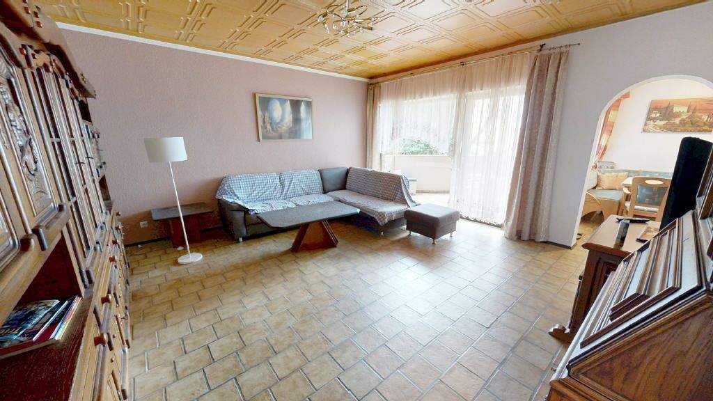 Etagenwohnung Erftstadt Lechenich - 4 Zimmer, 104 m&sup2;, 275.000&euro; | Angebot:25703204