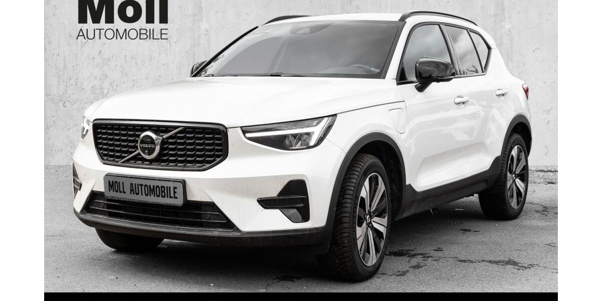Volvo XC40 21.592 km 32.980 &euro; Aachen 52078