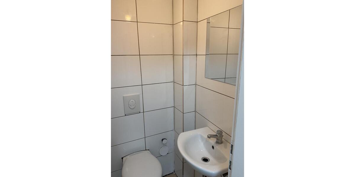 Dachgeschoßwohnung Aachen Aachen-Mitte - 3 Zimmer, 12 m&sup2;, 500&euro; | Angebot:26449037