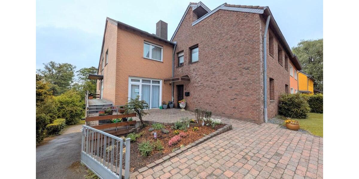 Erdgeschoßwohnung Stolberg (Rheinland) - 2 Zimmer, 95 m&sup2;, 218.000&euro; | Angebot:26765846