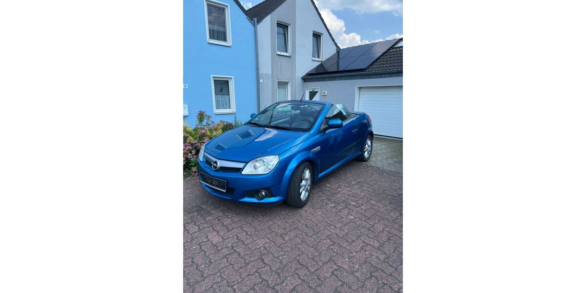 Opel Tigra 123.000 km 2.350 &euro; Stolberg 52223
