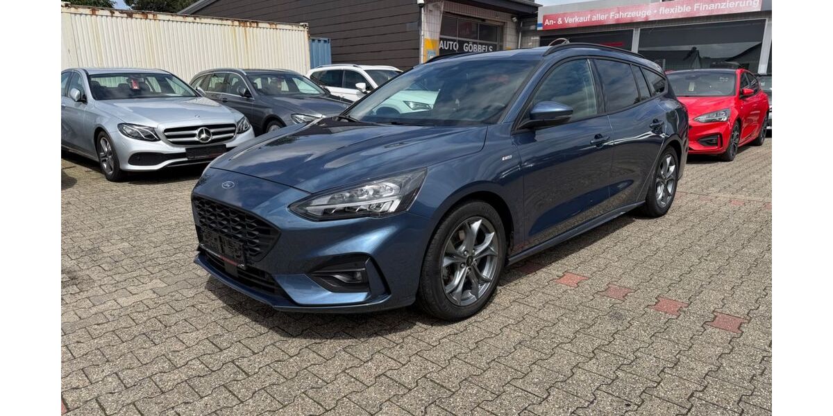 Ford Focus 54.641 km 16.990 &euro; Aldenhoven 52457