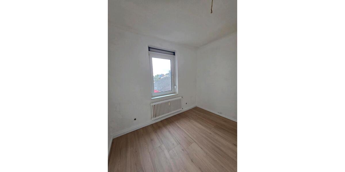 Etagenwohnung Alsdorf - 3 Zimmer, 82 m&sup2;, 950&euro; | Angebot:25960300