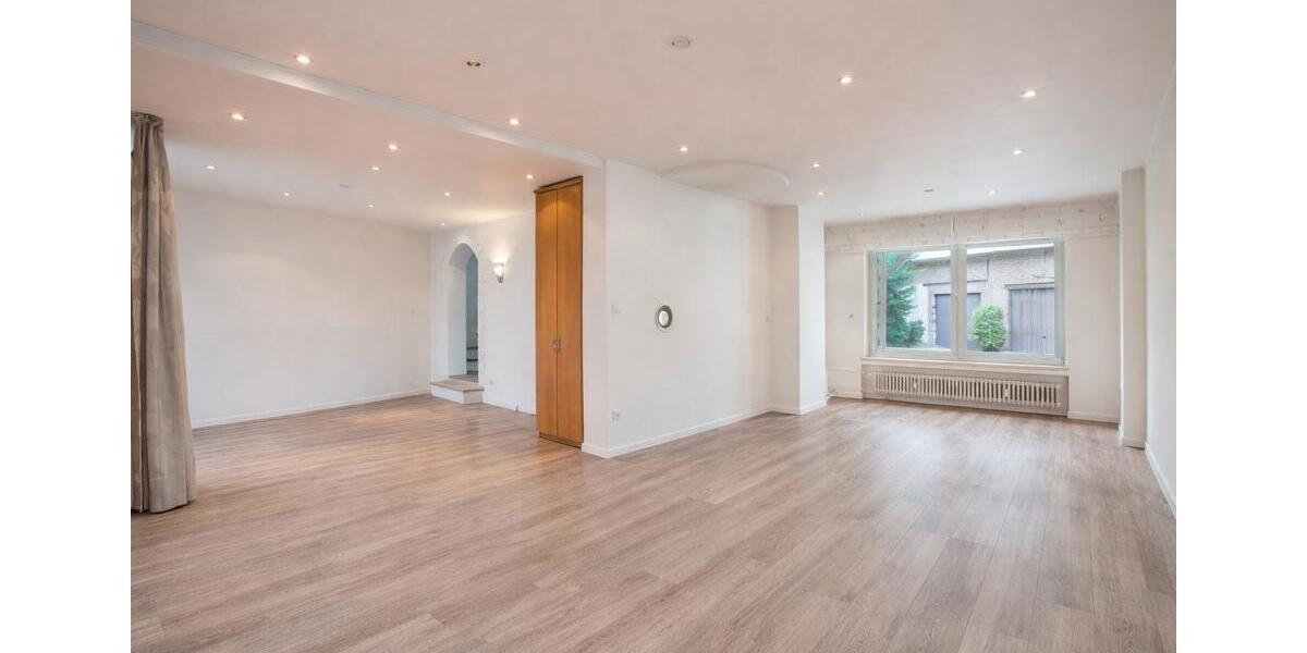 Reihenhaus Elsdorf - 4 Zimmer, 129 m&sup2;, 1.550&euro; | Angebot:26037342