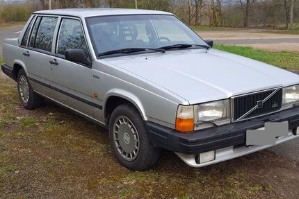 Volvo 740 221.000 km 7.400 &euro; Euskirchen 53881