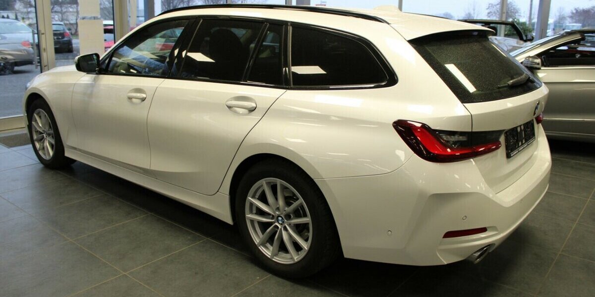 BMW 320 320i Touring Aut. 38.080 km 31.480 &euro; Euskirchen 53881