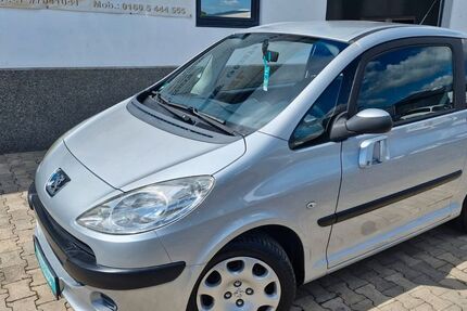 Peugeot 1007 112.907 km 2.680 &euro; Elsdorf 50189