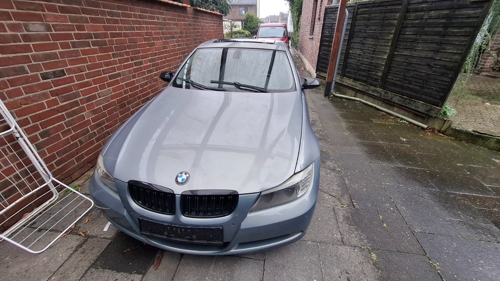 BMW E90 211.324 km 3.300 &euro; Aldenhoven 52457