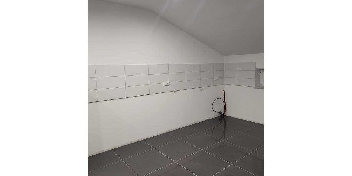 Etagenwohnung Mechernich - 4 Zimmer, 100 m&sup2;, 1.000&euro; | Angebot:26618875