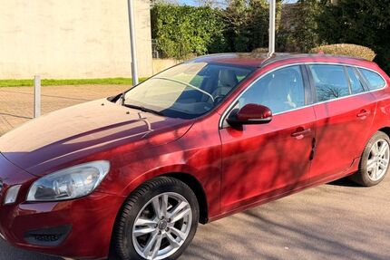 Volvo V60 283.000 km 3.900 &euro; Aachen 52080