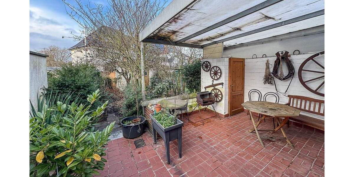 Einfamilienhaus Brühl - 6 Zimmer, 135 m&sup2;, 298.000&euro; | Angebot:25709861