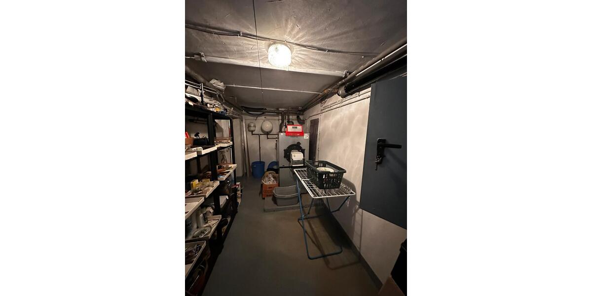 Reihenhaus Düren Mariaweiler-Hoven - 8 Zimmer, 200 m&sup2;, 350.000&euro; | Angebot:25205111