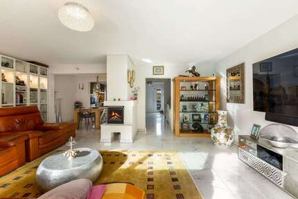 Haus Frechen - 6 Zimmer, 198 m&sup2;, 750.000&euro; | Angebot:25630009