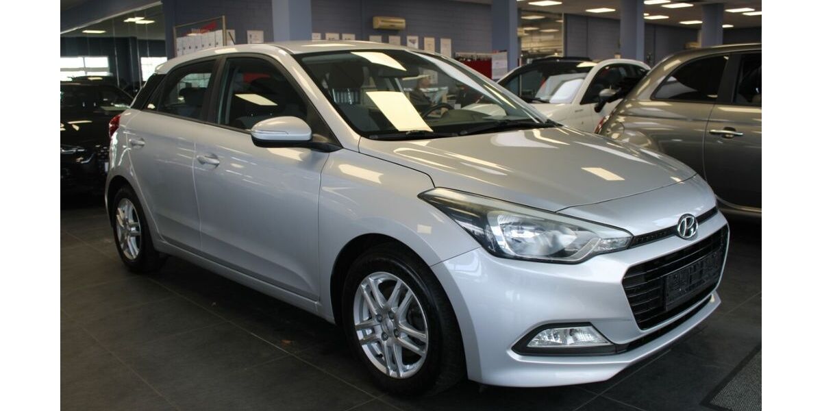 Hyundai i20 83.050 km 11.980 &euro; Euskirchen 53881