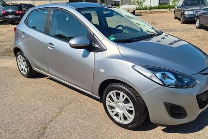 Mazda 2 57.473 km 8.300 &euro; Hürth 50354