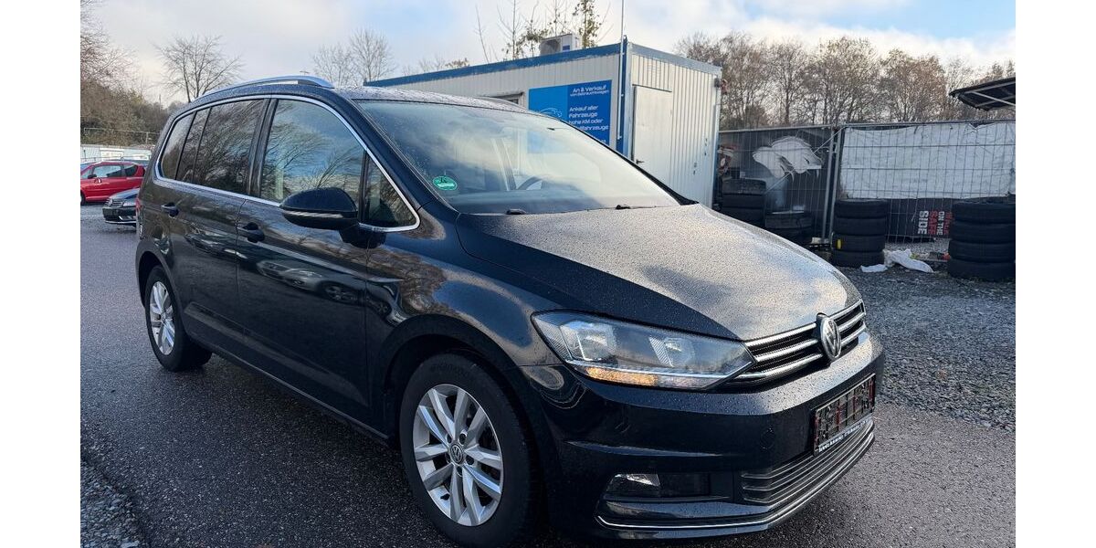 VW Touran 245.000 km 8.750 &euro; aachen 52070