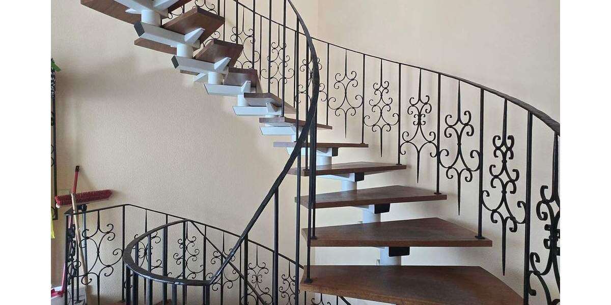 Einfamilienhaus Frechen Habbelrath - 8 Zimmer, 364 m&sup2;, 850.000&euro; | Angebot:25802450