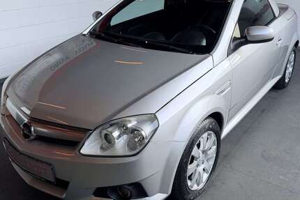 Opel Tigra 152.003 km 2.990 &euro; Stolberg 52223