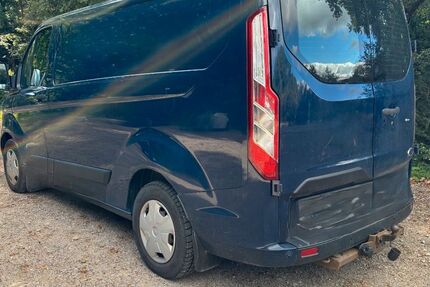 Ford Transit Custom 124.196 km 13.500 &euro; Aachen 52078