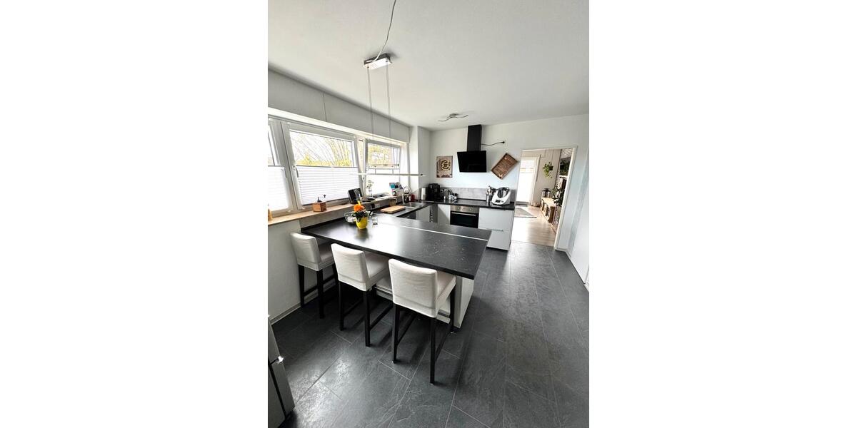 Etagenwohnung Herzogenrath - 3 Zimmer, 71 m&sup2;, 900&euro; | Angebot:25962532