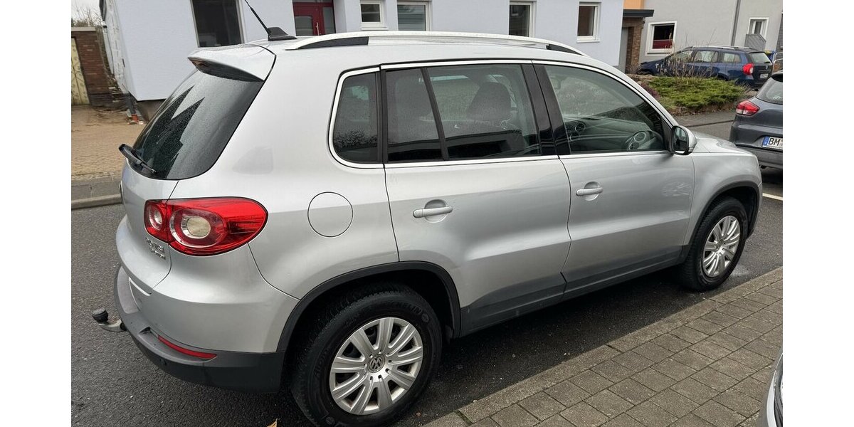VW Tiguan 2.0TSI DSG 4-Motion Xenon AHK SR+WR 1.Hd 109.500 km 11.400 &euro; Erftstadt 50374