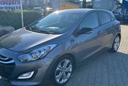 Hyundai i30 144.175 km 6.490 &euro; Stolberg 52222