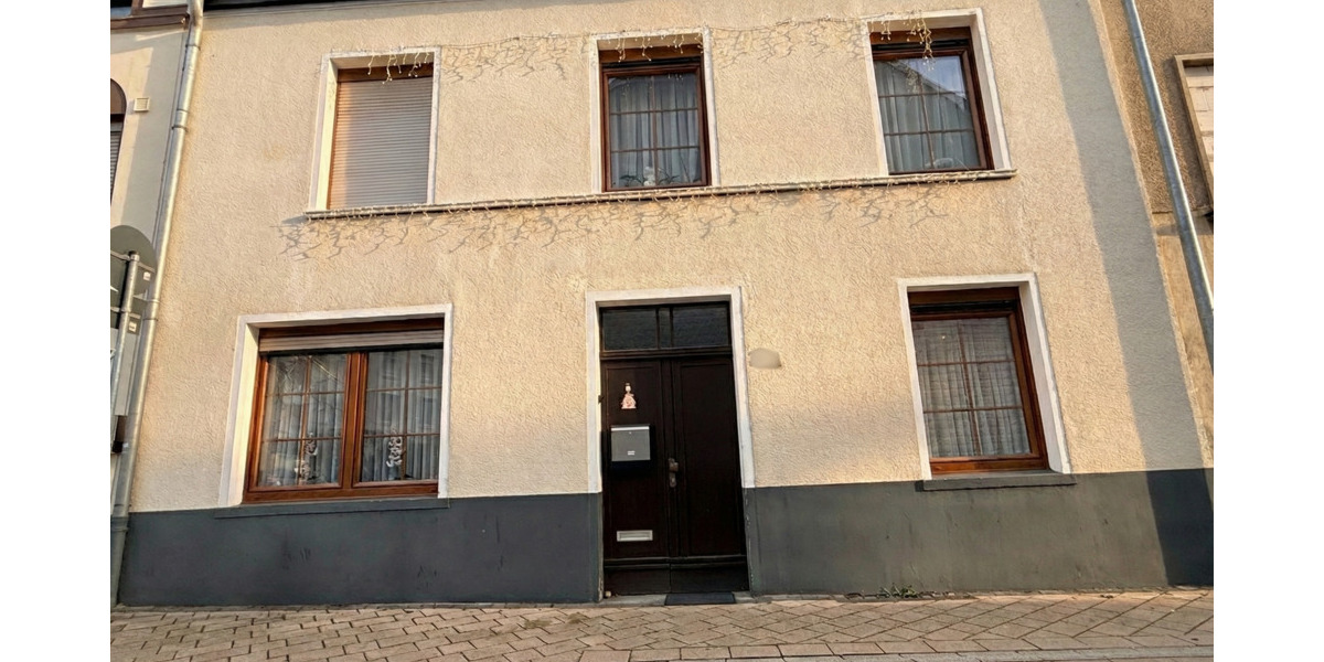 Einfamilienhaus Euskirchen Innenstadt - 5 Zimmer, 97 m&sup2;, 269.000&euro; | Angebot:25820827