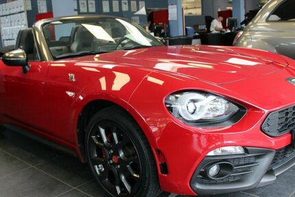 Fiat 124 Spider Abarth Serie 0 Turismo 1.4 MultiAir Tur 70.994 km 23.980 &euro; Euskirchen 53881