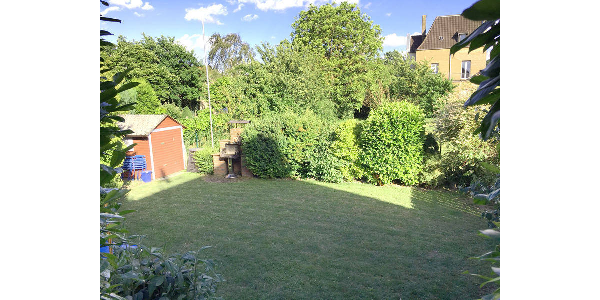 Etagenwohnung Erftstadt-Erp Lechenich - 3 Zimmer, 102 m&sup2;, 1.450&euro; | Angebot:25997897