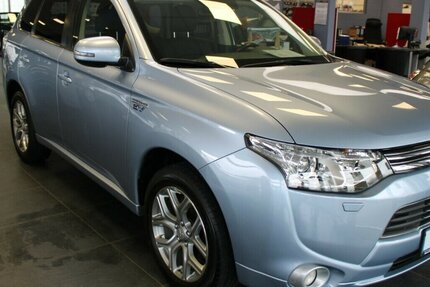 Mitsubishi Outlander 2.0 4WD Plug-In Hybrid Top 112.810 km 12.980 &euro; Euskirchen 53881