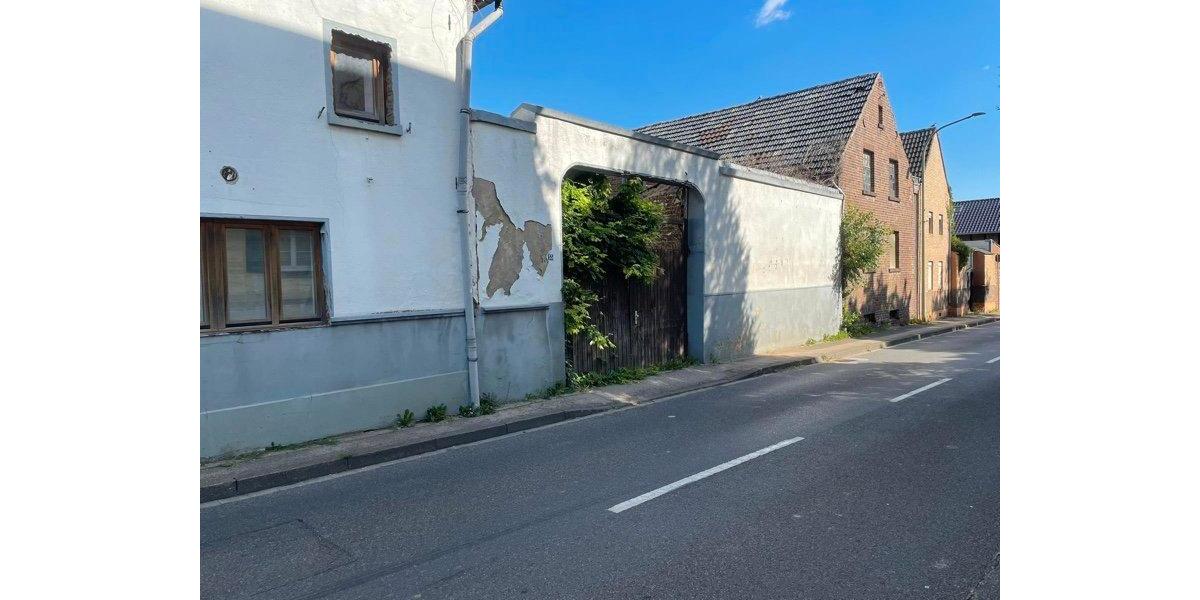 Einfamilienhaus Nideggen - 10 Zimmer, 290 m&sup2;, 399.000&euro; | Angebot:26423540