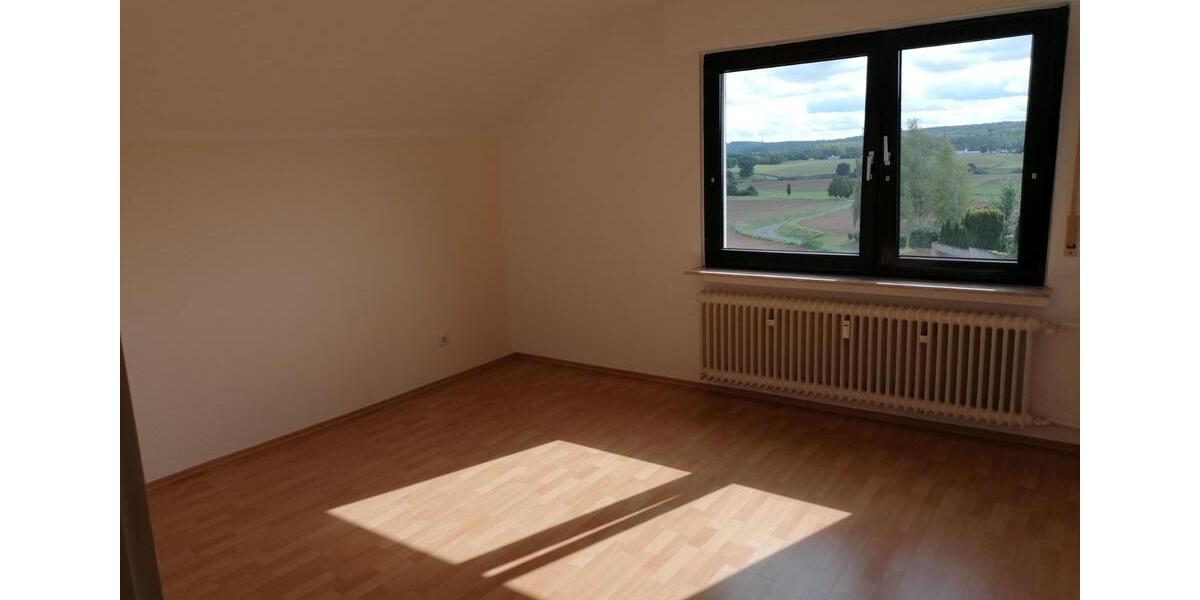 Etagenwohnung Mechernich - 3 Zimmer, 85 m&sup2;, 620&euro; | Angebot:25931874