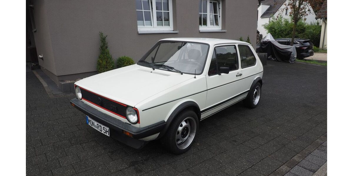 VW Golf 124.178 km 22.800 &euro; Roetgen 52159