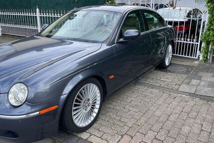 Jaguar S-Type 148.000 km 5.550 &euro; Aachen 52080