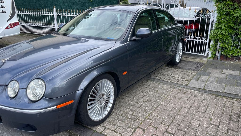 Jaguar S-Type 148.000 km 5.550 &euro; Aachen 52080