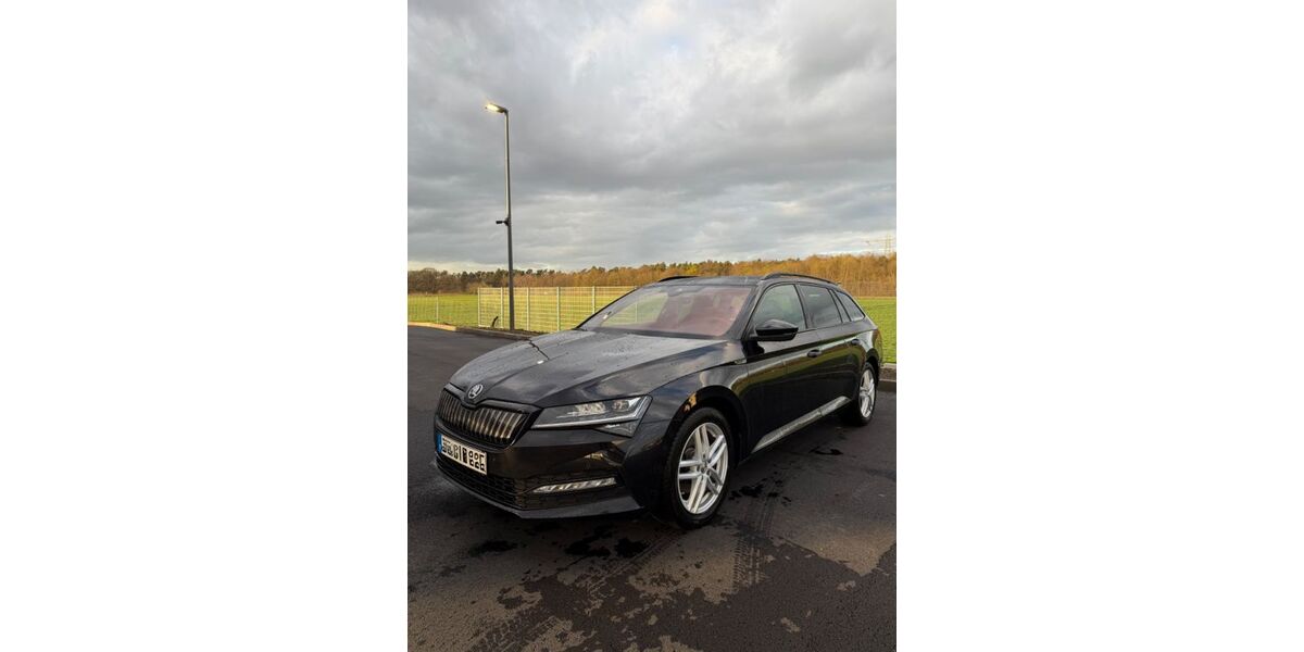 Skoda Superb 84.000 km 28.450 &euro; Jülich 52428