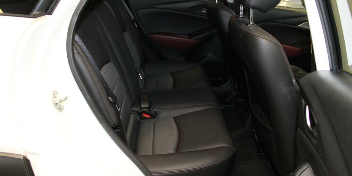 Mazda CX-3 Skyactiv 120 FWD Leder + Navi 113.500 km 12.480 &euro; Euskirchen 53881