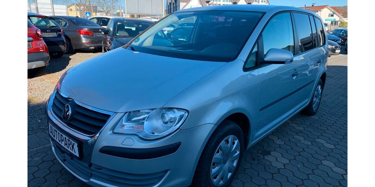 VW Touran 111.717 km 7.799 &euro; Mechernich/Kommern 53894