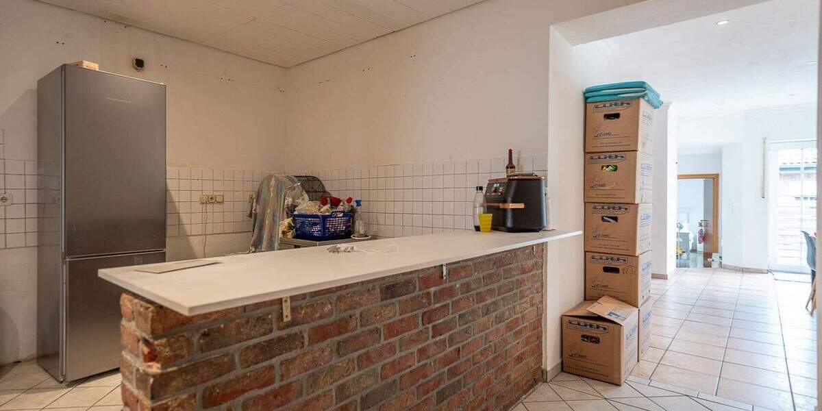 Mehrfamilienhaus, Wohnhaus Alsdorf - 9 Zimmer, 217 m&sup2;, 259.000&euro; | Angebot:25683987