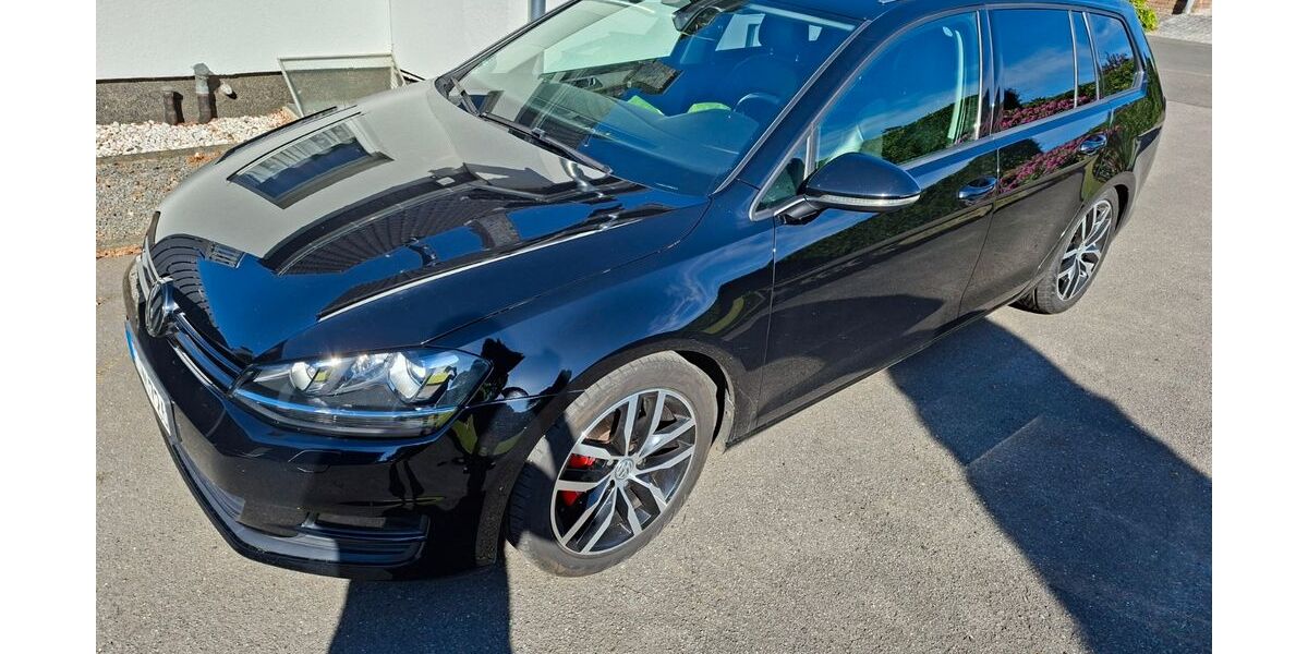 VW Golf 114.000 km 12.780 &euro; Simmerath 52152