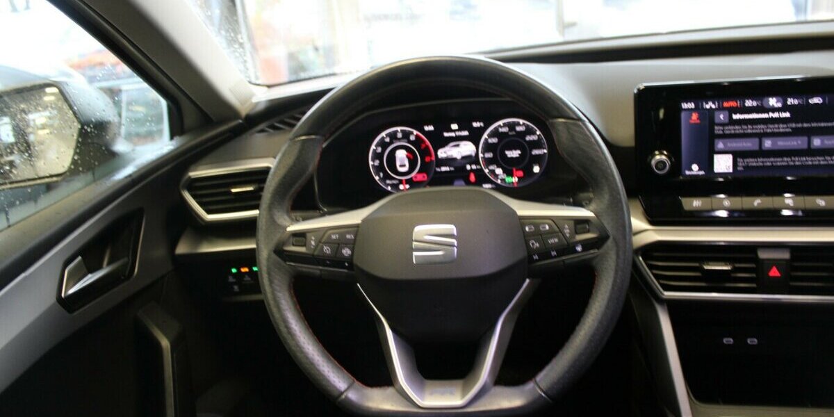 Seat Leon Sportstourer 1.5 eTSI ACT OPF DSG FR 82.810 km 17.980 &euro; Euskirchen 53881
