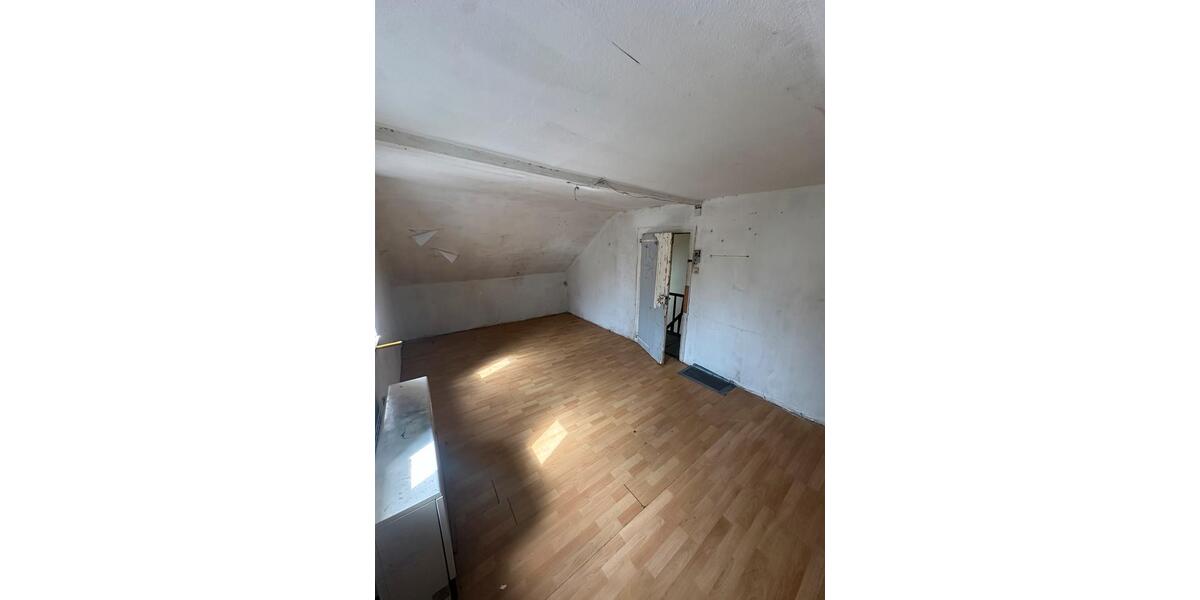 Einfamilienhaus Eschweiler - 4 Zimmer, 100 m&sup2;, 170.000&euro; | Angebot:26006288