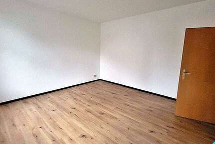 Haus Eschweiler - 7 Zimmer, 250 m&sup2;, 385.000&euro; | Angebot:21127155